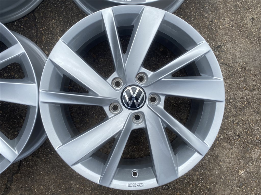 4db gyári 17" VW Golf VIII [Gavia] alufelni. (4032) 2. kép